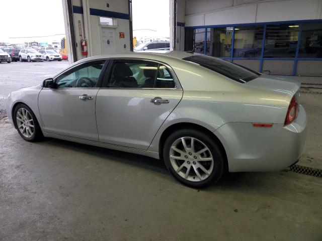 1G1ZE5E76BF389988 - 2011 CHEVROLET MALIBU LTZ ვერცხლისფერი ფოტო 2