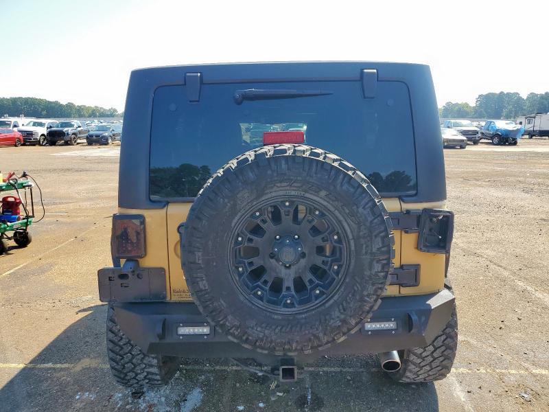 1C4BJWDG2EL236493 - 2014 JEEP WRANGLER U SPORT GOLD photo 6