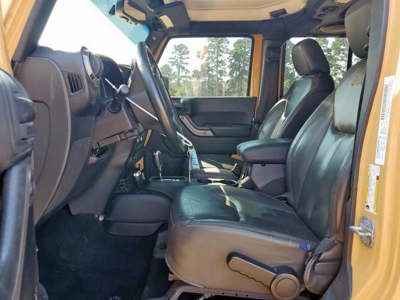 1C4BJWDG2EL236493 - 2014 JEEP WRANGLER U SPORT GOLD photo 7