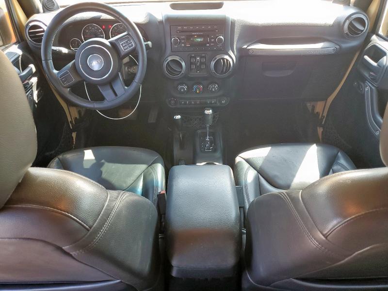 1C4BJWDG2EL236493 - 2014 JEEP WRANGLER U SPORT GOLD photo 8