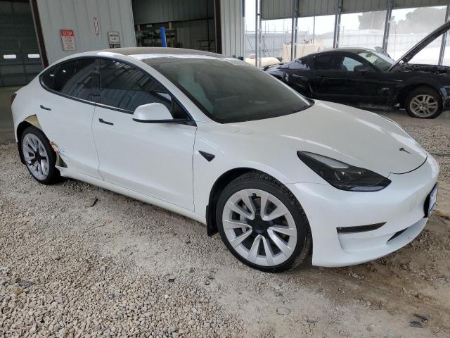 5YJ3E1EB2MF065714 - 2021 TESLA MODEL 3 Белый фото 4
