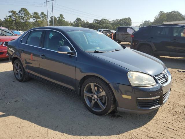 3VWRX7AJXAM050676 - 2010 VOLKSWAGEN JETTA SE BLACK photo 4