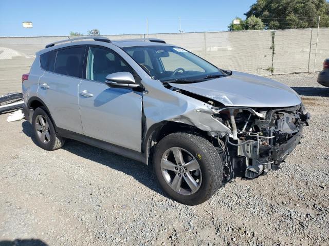 2T3WFREV8FW144787 - 2015 TOYOTA RAV4 XLE SILVER photo 4