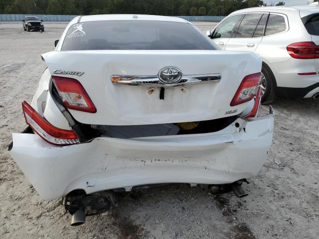 4T1BK3EK6BU610104 - 2011 TOYOTA CAMRY SE WHITE photo 6