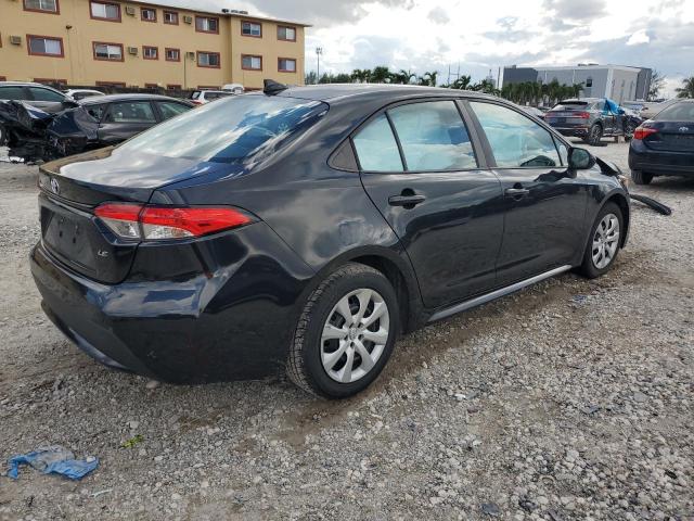 5YFEPMAE9MP214158 - 2021 TOYOTA COROLLA LE BLACK photo 3