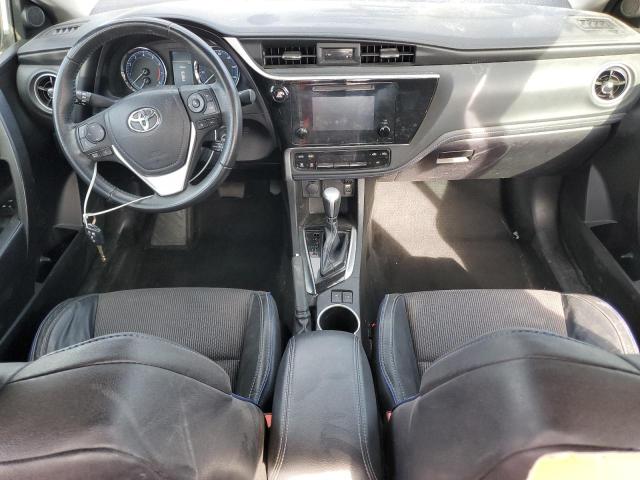 5YFBURHE4JP773854 - 2018 TOYOTA COROLLA L 灰色 照片 8