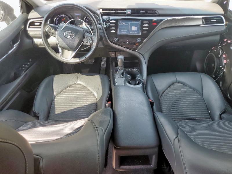 4T1B11HK0JU115270 - 2018 TOYOTA CAMRY L GRAY photo 8