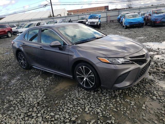 4T1G11AK4LU901737 - 2020 TOYOTA CAMRY SE GRAY photo 4