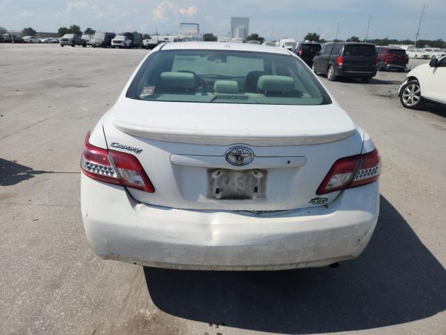 4T1BF3EK0BU675082 - 2011 TOYOTA CAMRY BASE თეთრი ფოტო 6