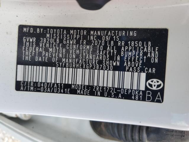 5YFBURHEXGP387030 - 2016 TOYOTA COROLLA L WHITE photo 12