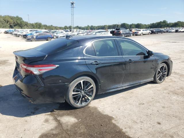 4T1B61HK4JU022026 - 2018 TOYOTA CAMRY XSE 黑色 照片 3