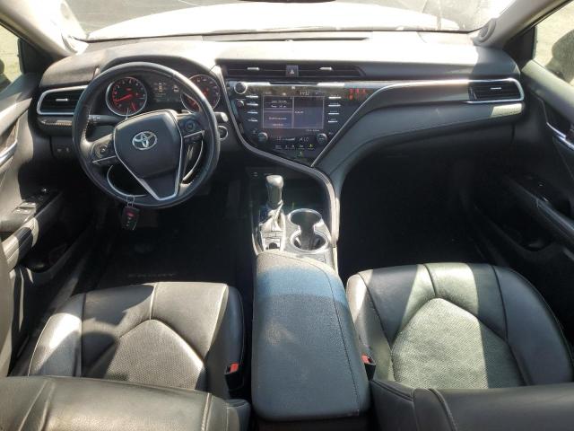 4T1B61HK4JU022026 - 2018 TOYOTA CAMRY XSE 黑色 照片 8