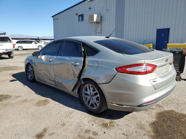 3FA6P0H7XGR193734 - 2016 FORD FUSION SE GOLD photo 2