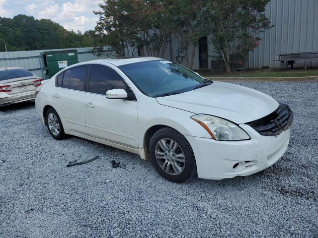 1N4AL2AP4AN492156 - 2010 NISSAN ALTIMA BASE WHITE photo 4