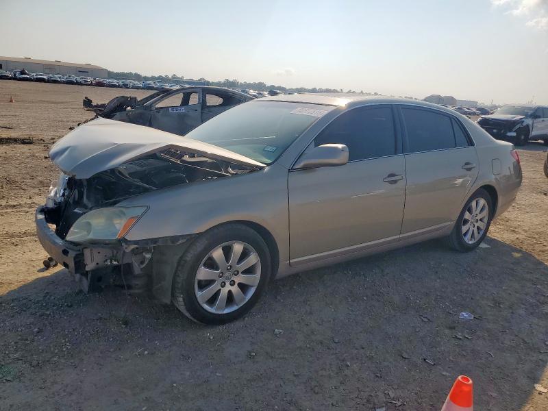 2006 TOYOTA AVALON XL, 