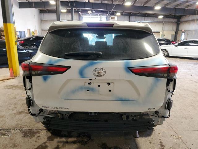 5TDGZRAH6MS045153 - 2021 TOYOTA HIGHLANDER XLE 白色 照片 6