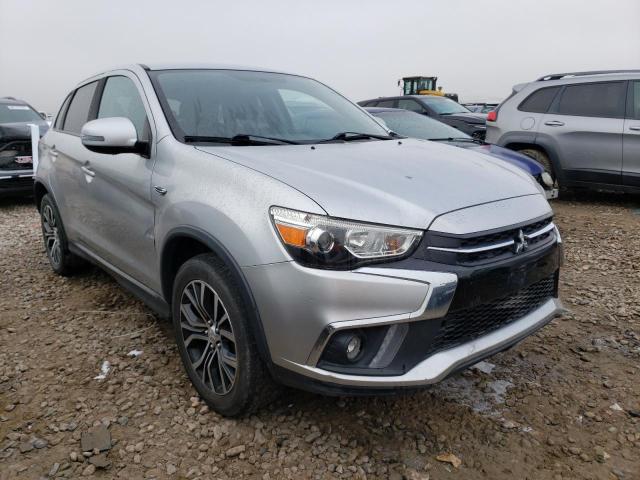 JA4AP3AW9JU015119 - 2018 MITSUBISHI OUTLANDER ES SILVER photo 4