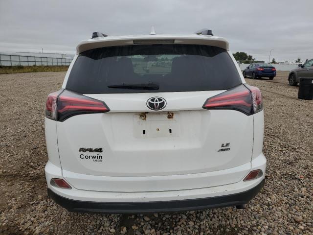 JTMBFREV9JJ719985 - 2018 TOYOTA RAV4 LE 白色 照片 6