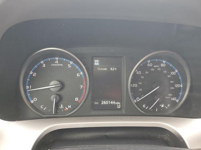 JTMBFREV9JJ719985 - 2018 TOYOTA RAV4 LE 白色 照片 9