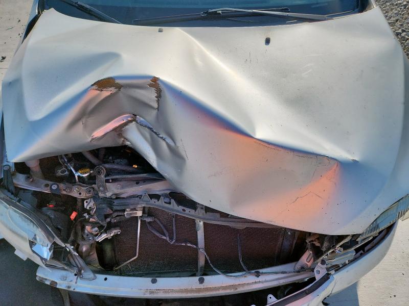 JTKDE177660103355 - 2006 TOYOTA SCION TC SILVER photo 11