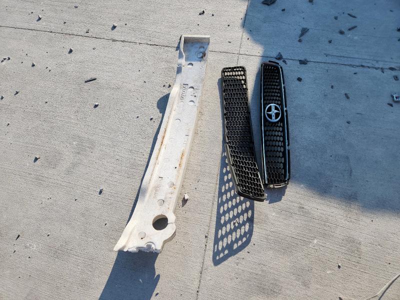 JTKDE177660103355 - 2006 TOYOTA SCION TC SILVER photo 12