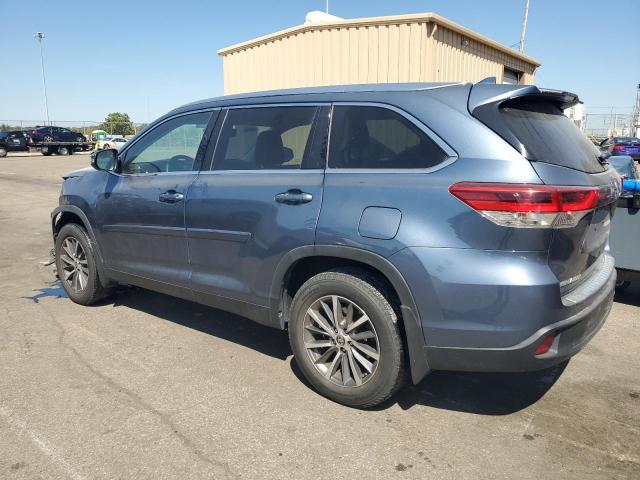 5TDJZRFH4KS746625 - 2019 TOYOTA HIGHLANDER SE 蓝色 照片 2