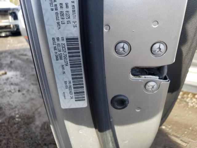 2C3CDZFJ7GH213754 - 2016 DODGE CHALLENGER R/T SCAT PACK SILVER photo 12