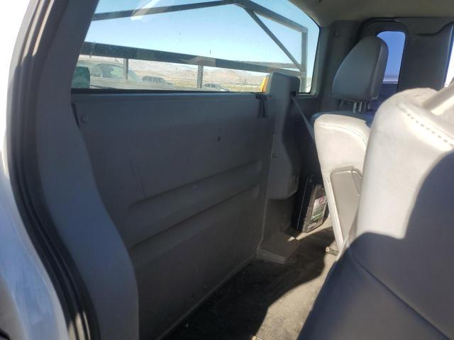 1FTRF12276KE02928 - 2006 FORD F150 WHITE photo 10