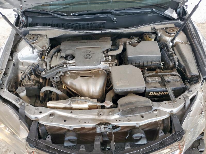 4T1BF1FK6GU238939 - 2016 TOYOTA CAMRY LE 银色 照片 11