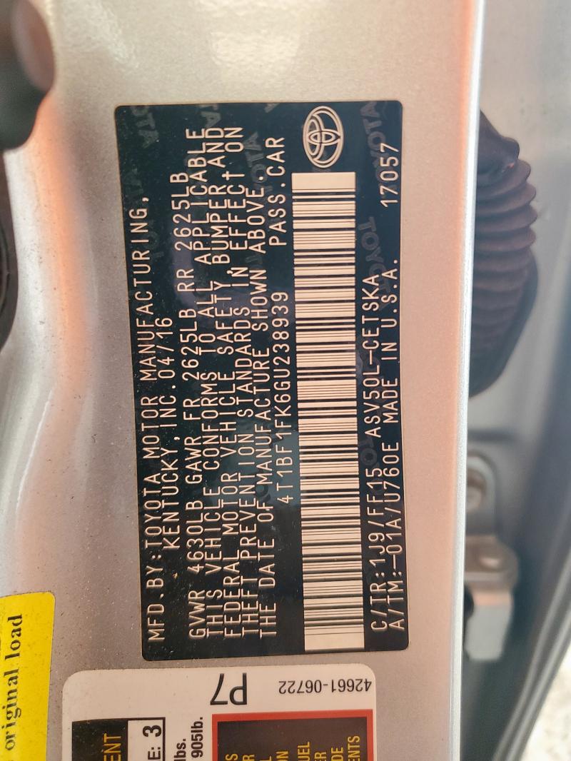 4T1BF1FK6GU238939 - 2016 TOYOTA CAMRY LE 银色 照片 12