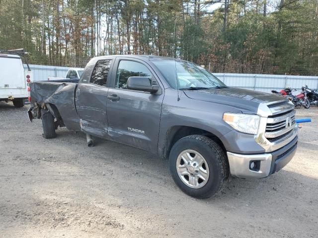 5TFUM5F11HX069415 - 2017 TOYOTA TUNDRA DOUBLE CAB SR/SR5 CHARCOAL photo 4