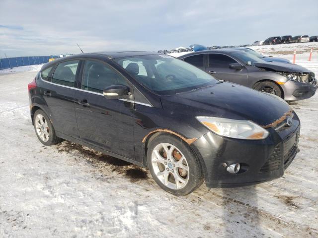 1FAHP3M23CL401059 - 2012 FORD FOCUS SEL BLACK photo 4