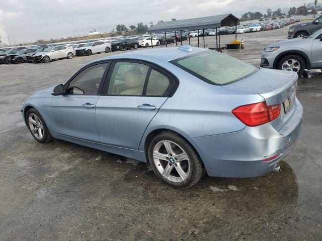 WBA3B1G5XENN90780 - 2014 BMW 320 I BLUE photo 2