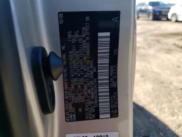 5TDKK4CC6AS342146 - 2010 TOYOTA SIENNA CE SILVER photo 13