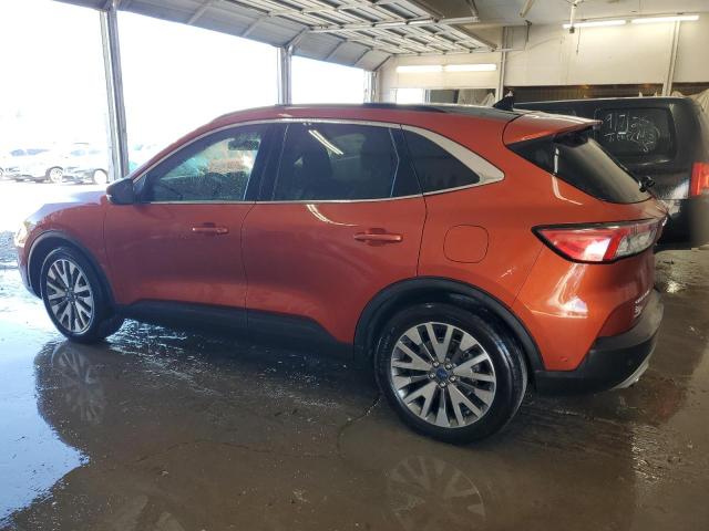 1FMCU0DZ1LUA68360 - 2020 FORD ESCAPE TITANIUM ORANGE photo 2