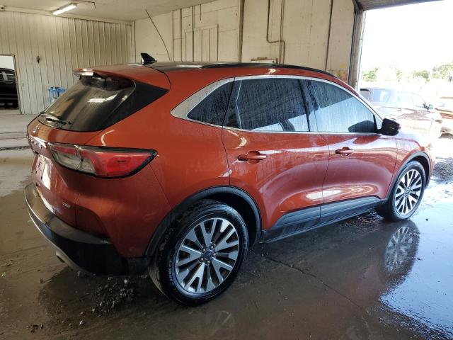 1FMCU0DZ1LUA68360 - 2020 FORD ESCAPE TITANIUM ORANGE photo 3