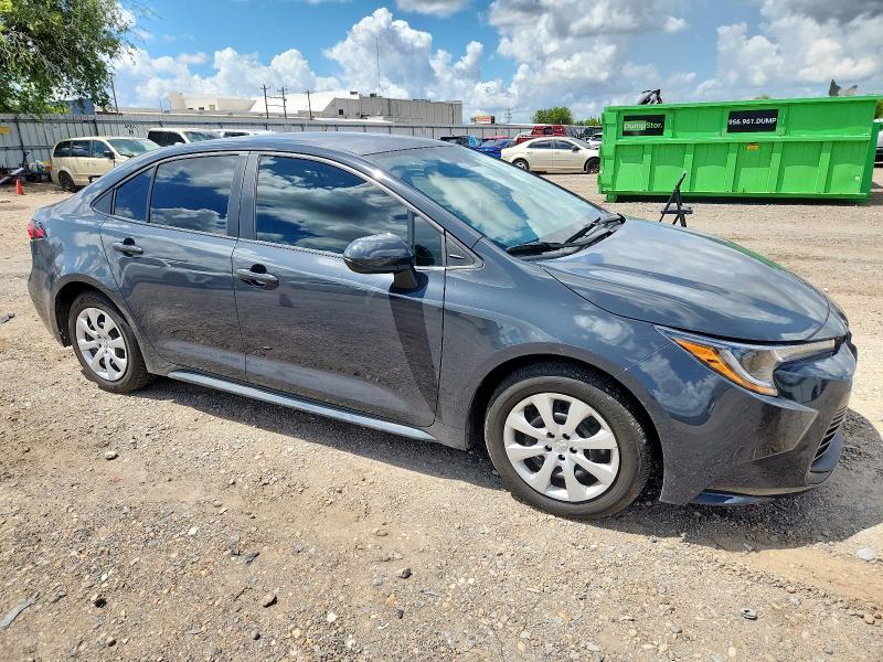 5YFB4MDE7RP169493 - 2024 TOYOTA COROLLA LE ნაცრისფერი ფოტო 4