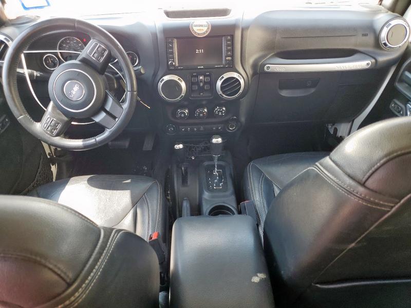 1C4BJWEG4GL114297 - 2016 JEEP WRANGLER U SAHARA WHITE photo 8