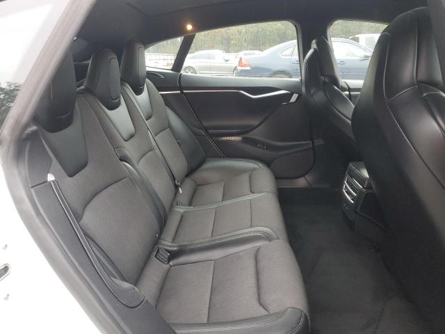 5YJSA1E18HF218598 - 2017 TESLA MODEL S WHITE photo 10