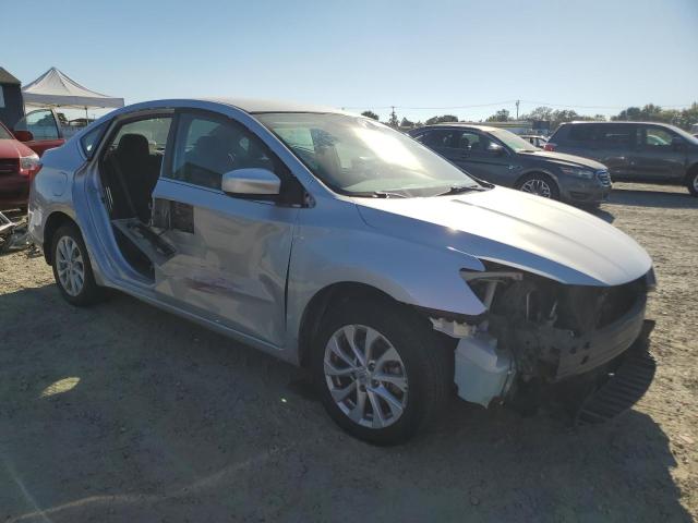 3N1AB7AP8JY348724 - 2018 NISSAN SENTRA S ვერცხლისფერი ფოტო 4