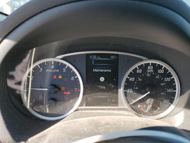 3N1AB7AP8JY348724 - 2018 NISSAN SENTRA S ვერცხლისფერი ფოტო 9