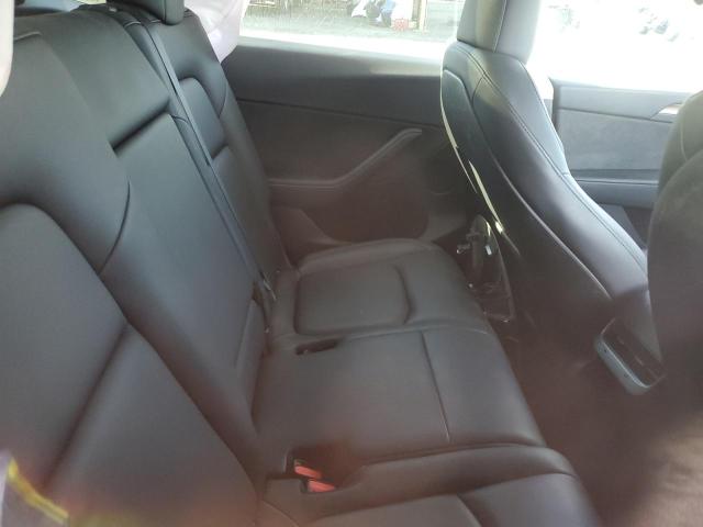 7SAYGAEE4RF125173 - 2024 TESLA MODEL Y 银色 照片 11