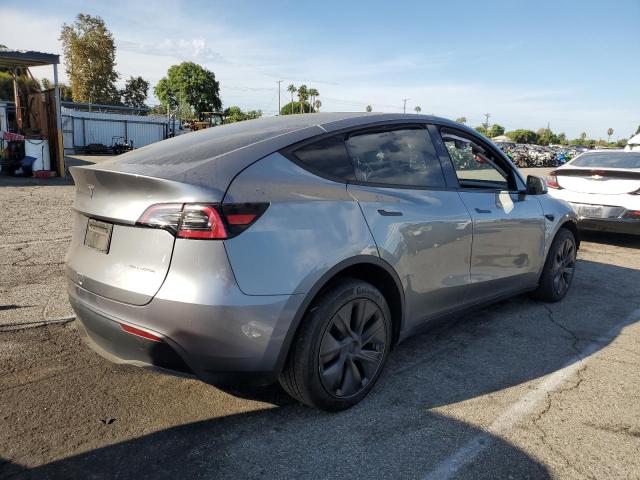 7SAYGAEE4RF125173 - 2024 TESLA MODEL Y 银色 照片 3