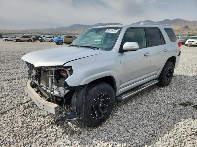 2010 TOYOTA 4RUNNER SR5, 