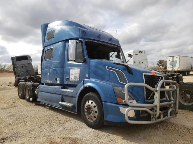 4V4NC9EG4HN974946 - 2017 VOLVO VN VNL BLUE photo 1