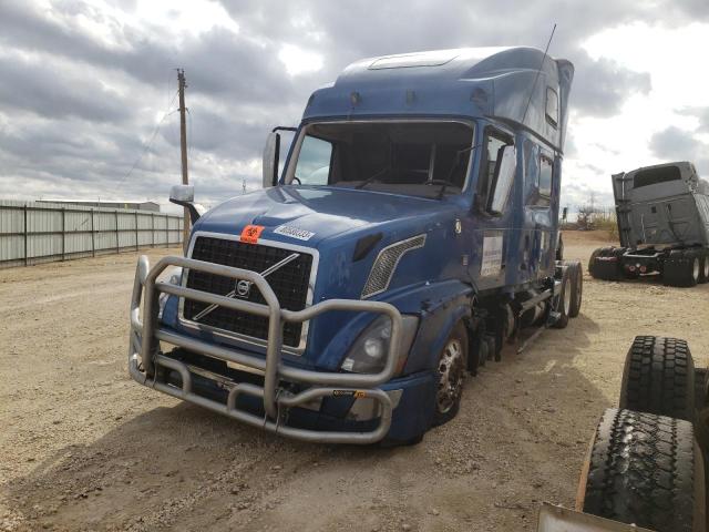 4V4NC9EG4HN974946 - 2017 VOLVO VN VNL BLUE photo 2