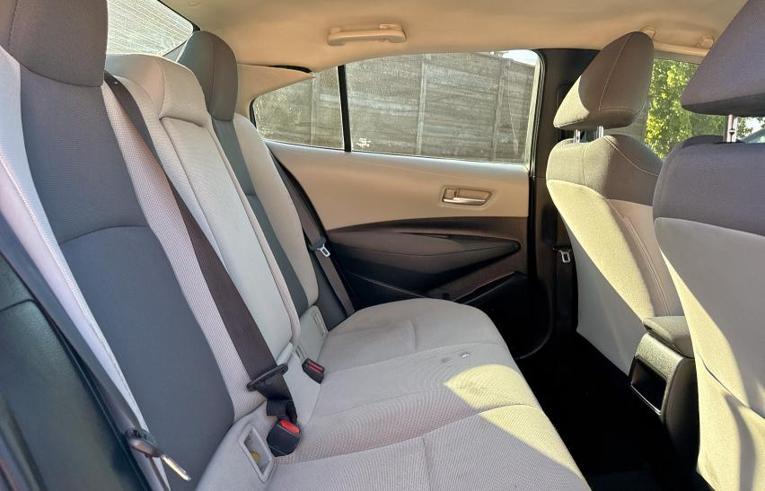 5YFEPMAE8MP200669 - 2021 TOYOTA COROLLA LE BLACK photo 6