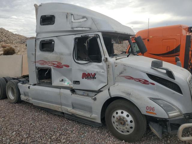 4V4NC9EH4LN254886 - 2020 VOLVO VN VNL GRAY photo 9