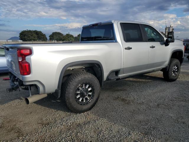 1GC4WLEY9NF191583 - 2022 CHEVROLET SILVERADO C2500 HEAVY DUTY SILVER photo 3