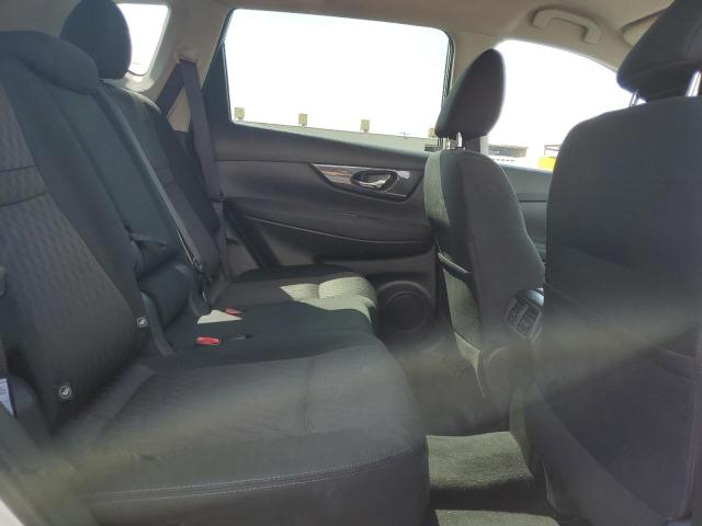KNMAT2MT7JP541082 - 2018 NISSAN ROGUE S SILVER photo 11